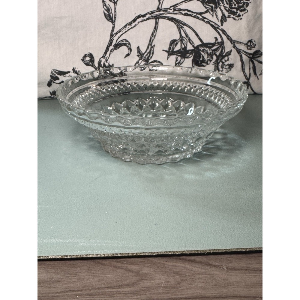 Vintage Anchor Hocking Clear Wexford Glass Dessert-Fruit-Berry Bowl 5" Diamond
